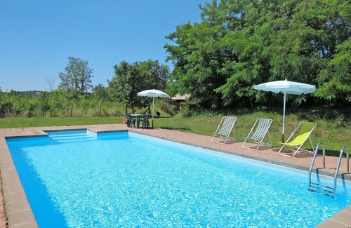 Bagnoregio Villa | Lovely apartment in villa for 2 people with WIFI, pool, patio and parking