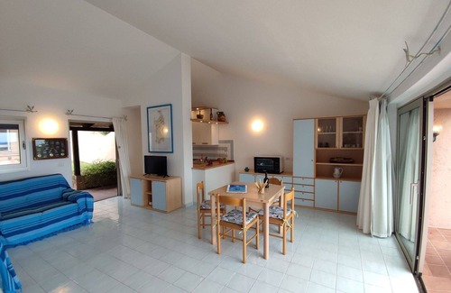 Palau House | Lovely apartment in villa for 5 people with WIFI, A/C, pool, TV, terrace, panoramic view and par.