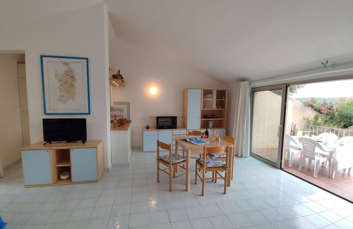 Palau House | Lovely apartment in villa for 5 people with WIFI, A/C, pool, TV, terrace, panoramic view and par.