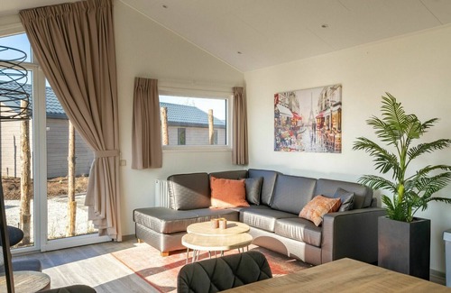 Linden House | Lovely apartment in villa for 4 guests with WIFI, TV, terrace and parking