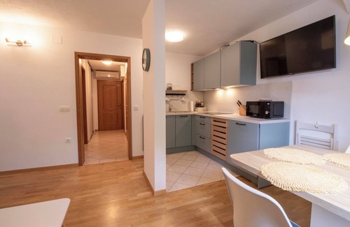 Bled Apartment | Lovely Apartment just above the lake Bled