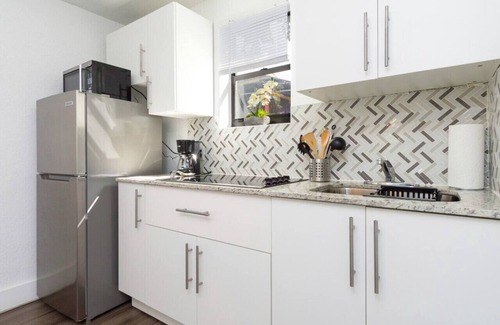 East Little Havana Apartment | Lovely Apartment Near Brickell 1