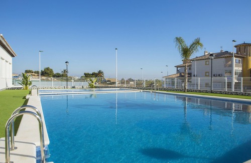 La Marina Apartment | Lovely apartment near beach, free WIFI, garage, swimming pool, AC, roof terrace