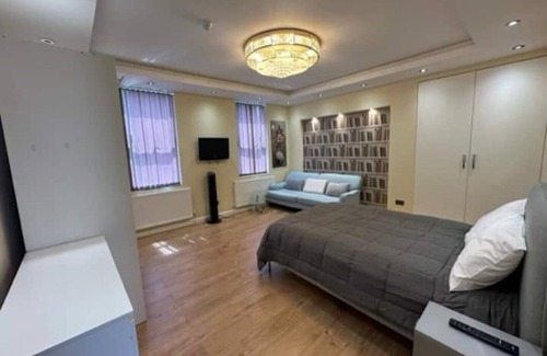 Reigate Apartment | Lovely Apartment Near Gatwick Airport