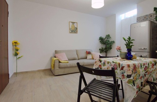 Calvairate Apartment | Lovely Apartment near the Baths of Milan near the city center!
