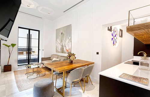 Santa Cruz Apartment | Lovely Apartment next to Giralda tower. Placentines II
