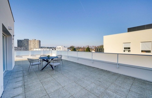 Le Bouscat Apartment | Lovely apartment with terrace and parking