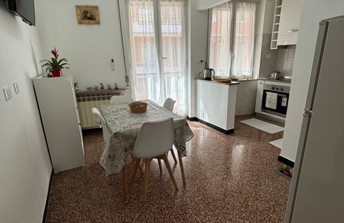 Rivarolo Ligure Apartment | Lovely apartment with a private parking