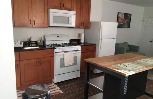 South Philadelphia West Apartment | Lovely Apt located in South Philadelphia
