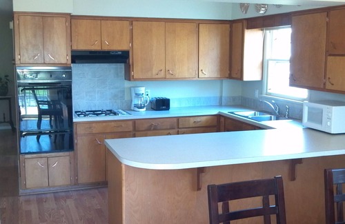 Bluffton Cottage | Lovely Beach Cottage With View Of you Channel, Park, & Lighthouse.