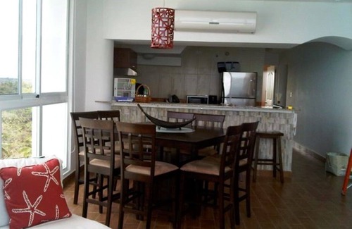 El Farallon del Chiru Apartment | Lovely beach front Paradise Condo