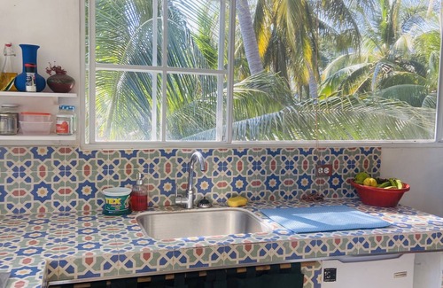 Tamanique Apartment | Lovely Beach View Apartment With Lush Garden
