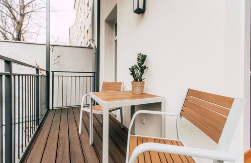 Zentrum-Ost Apartment | *Lovely Boho* 2-room apartment with mini-kitchen and balcony - Luga Homes -