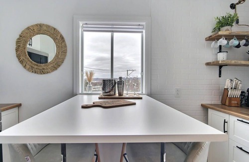 Quartier 5-4 Apartment | Lovely Boho Spa Sauna AC and Free Parking