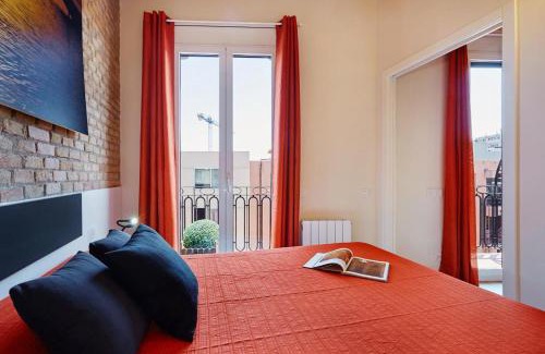 El Parc i la Llacuna del Poblenou Apartment | Lovely & bright Bogatell beach apartment