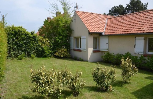 Wissant House | Lovely bright house with enclosed garden 5 minutes walk from the beach