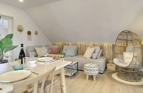 Quartier 5-4 Apartment | Lovely Calm Boho Spa & Sauna