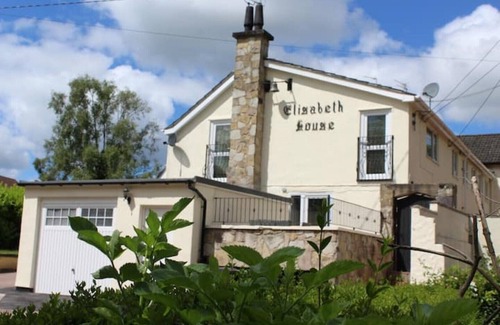 Gobowen House | Lovely canal-side cottage, with parking & wi-fi