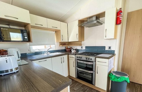 Winestead House | Lovely caravan with decking at Sand Le Mere Park in Yorkshire ref 71032TV