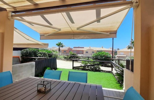 Atlanterra House | LOVELY CENTER APARTMENTS LUZ ZAHARA, adosado con jardín