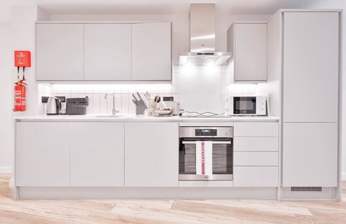Bordesley Apartment | Lovely Central Birmingham 1 Bed Apartment