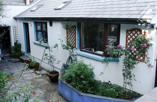 Town Lots Cottage | Lovely character cottage, in scenic, coastal location, Bantry, West Cork.