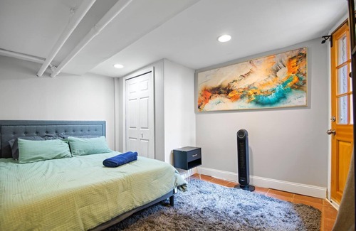 Columbia Heights Bed & Breakfast | Lovely Columbia Heights gem