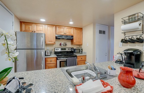 Concord House | Lovely Concord Townhome Retreat w/Community Pool!