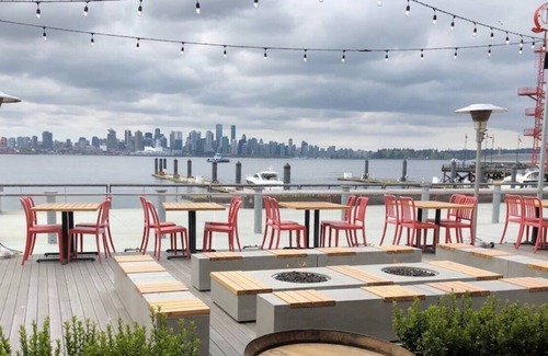 Lower Lonsdale Condo | Lovely Condo at the Vibrant Waterfront