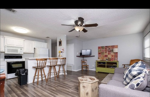 Sherwood Condo | Lovely condo in sherwood with pool