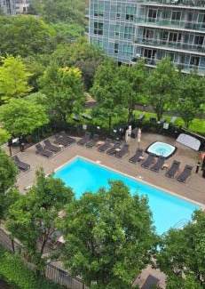 Humber Bay Apartment | Lovely condo near Lake Ontario