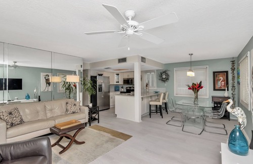 Indian Shores Condo | Lovely condo steps to beach…wow sunsets.