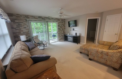 St. James Condo | Lovely Condo with Pool Access- 15 minutes from the Beach!