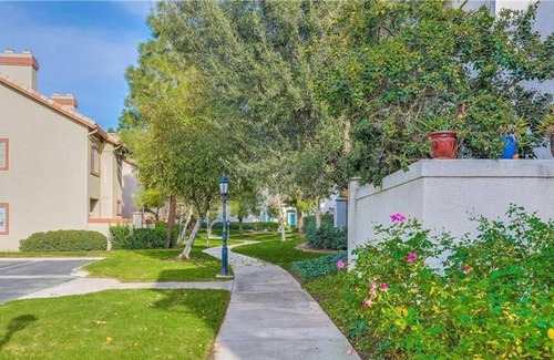 Corona Condo | Lovely Condominium in the Hills