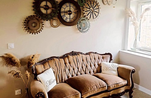 Saint-Cyr-sur-Morin Villa | Lovely cottage for 15 country chic décoration quiet place to discover asap!