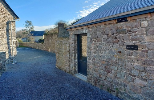 Regnezville-sur-Mer Cottage | Lovely cottage "La Hauteur" in a quarter full of charm in Regnéville-sur-mer