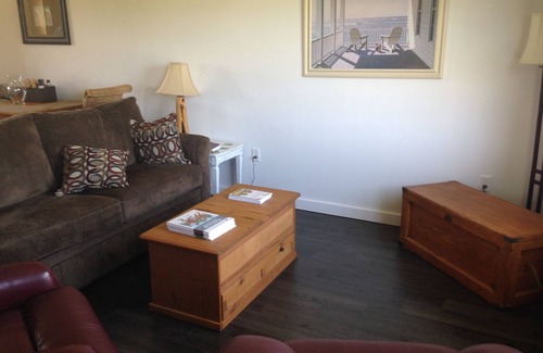 Darnley Cottage | Lovely Cottage.A Stone's Throw From Stunning Thunder Cove Beach