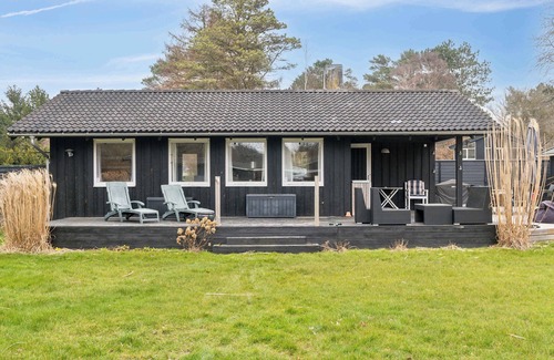 Rageleje House | Lovely cottage in peaceful surroundings