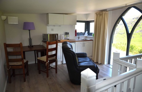 Lauragh Cottage | Lovely Cottage in the Cork & Kerry Mountains. Stunning Views A Hikers Paradise