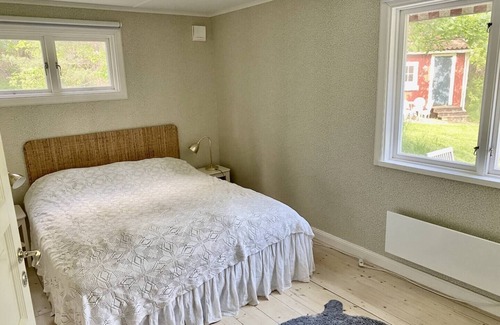 Gashaga Cottage | Lovely cottage 100 m from private Jetty