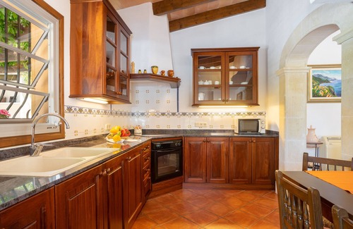 Pollensa Villa | LOVELY COUNTRY HOUSE, LOCATED BETWEEN POLLENSA AND PUERTO ALCUDIA. WITH WIFI