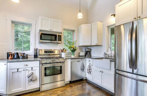 Narrowsburg Cottage | Lovely Country Retreat, 4 Mi to Dtwn Narrowsburg!