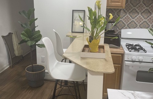 Sewell Apartment | Lovely Cozy 2 Bedroom Apartment