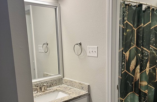 Barker Apartment | Lovely cozy apartment! With many places to pick from to go eat & drink!