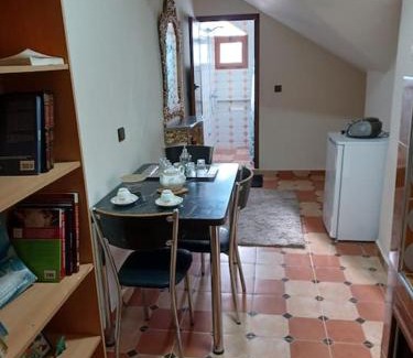 Ifrane Apartment | Lovely & Cozy Self-Contained Studio Apartment For 2 Guests Apt No 3