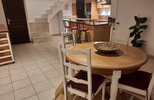 Puget Apartment | Lovely detached apartment in the countryside in a family-run farmhouse