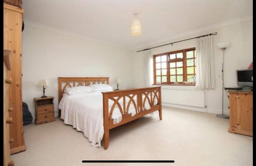 Clifton House | Lovely detached house with private walled garden. Situated in popular village.