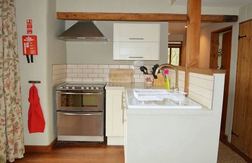 Crediton House | Lovely Devon barn, near Exeter, set in 15 acres of countryside