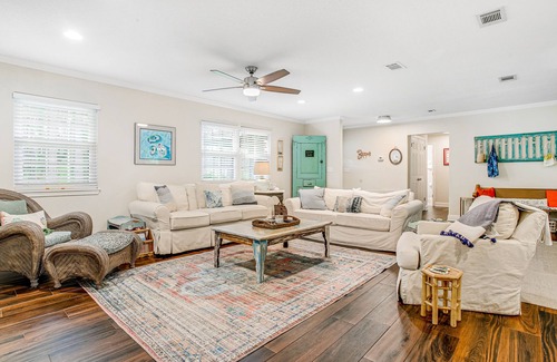 Fernandina Beach House | Lovely, dog-friendly home on 1 acre with fast WiFi & W/D - near the beach