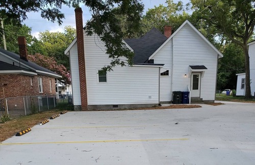 Greenville Apartment | Lovely Duplex w/Office near ECU-ECU Health-Uptown Greenville
